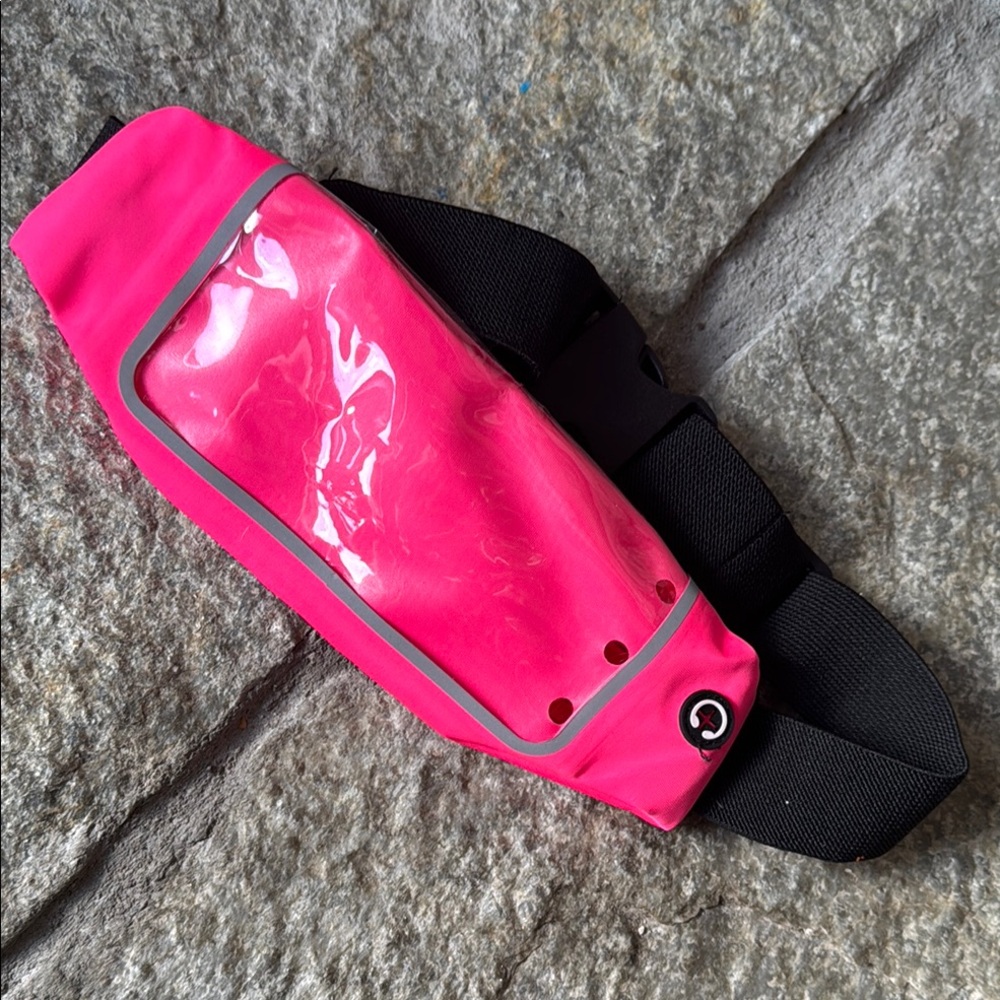 Hot Pink Running Belt Phone Holder Touchscreen Waist Pack NWOT - Picture 4 of 6